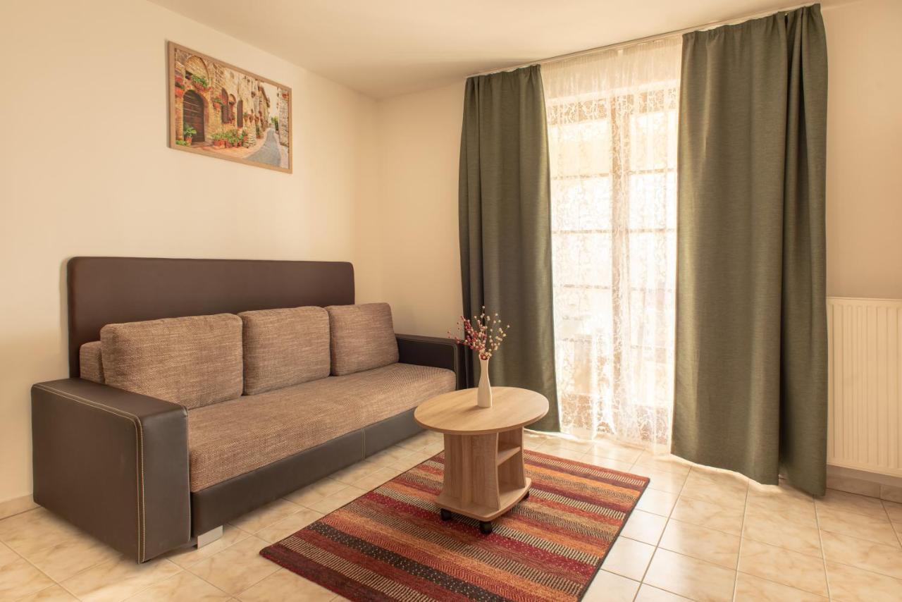 Modor Apartman Alsópáhok 外观 照片