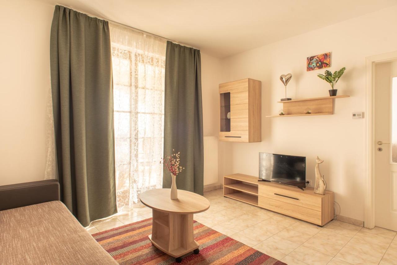 Modor Apartman Alsópáhok 外观 照片