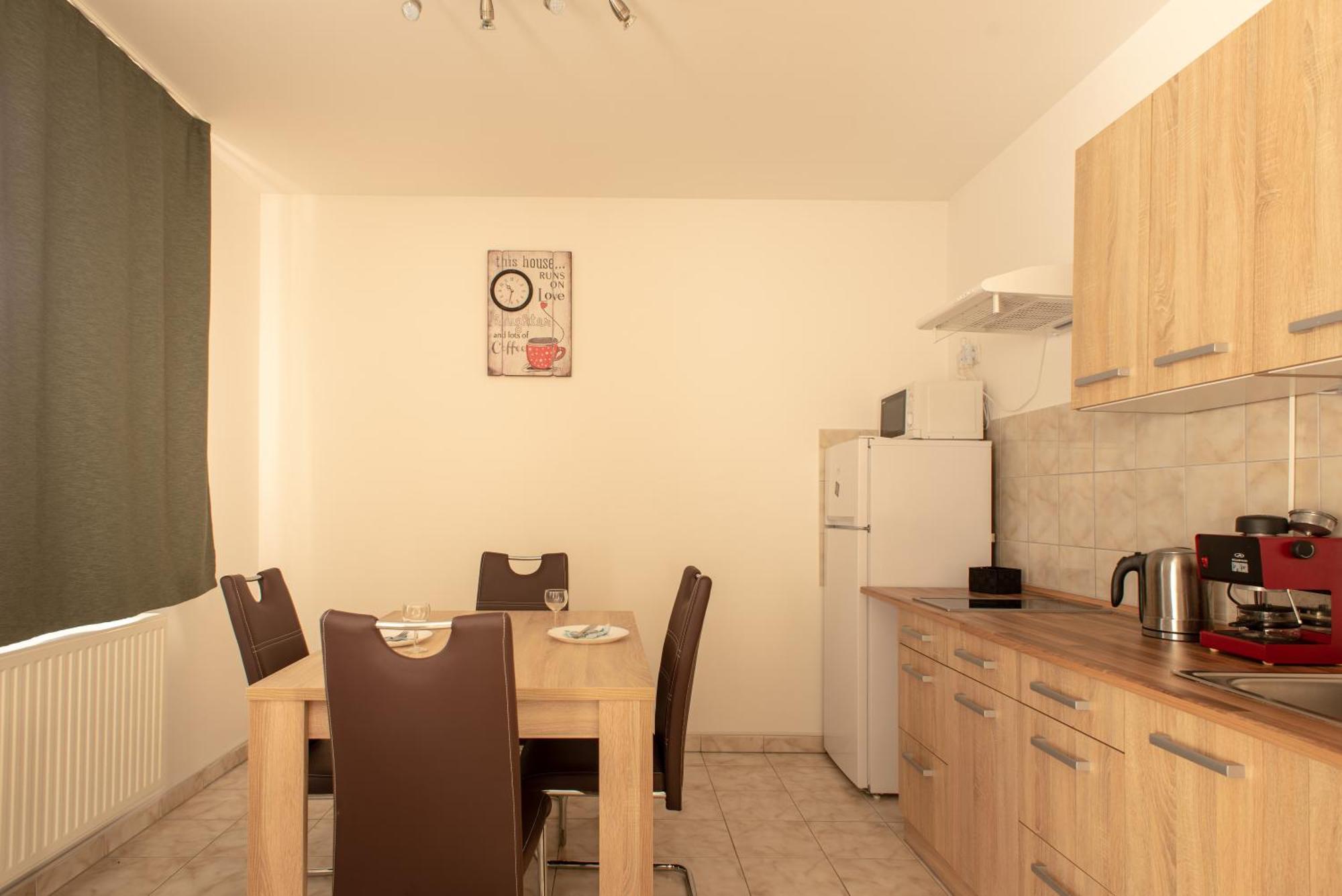 Modor Apartman Alsópáhok 外观 照片