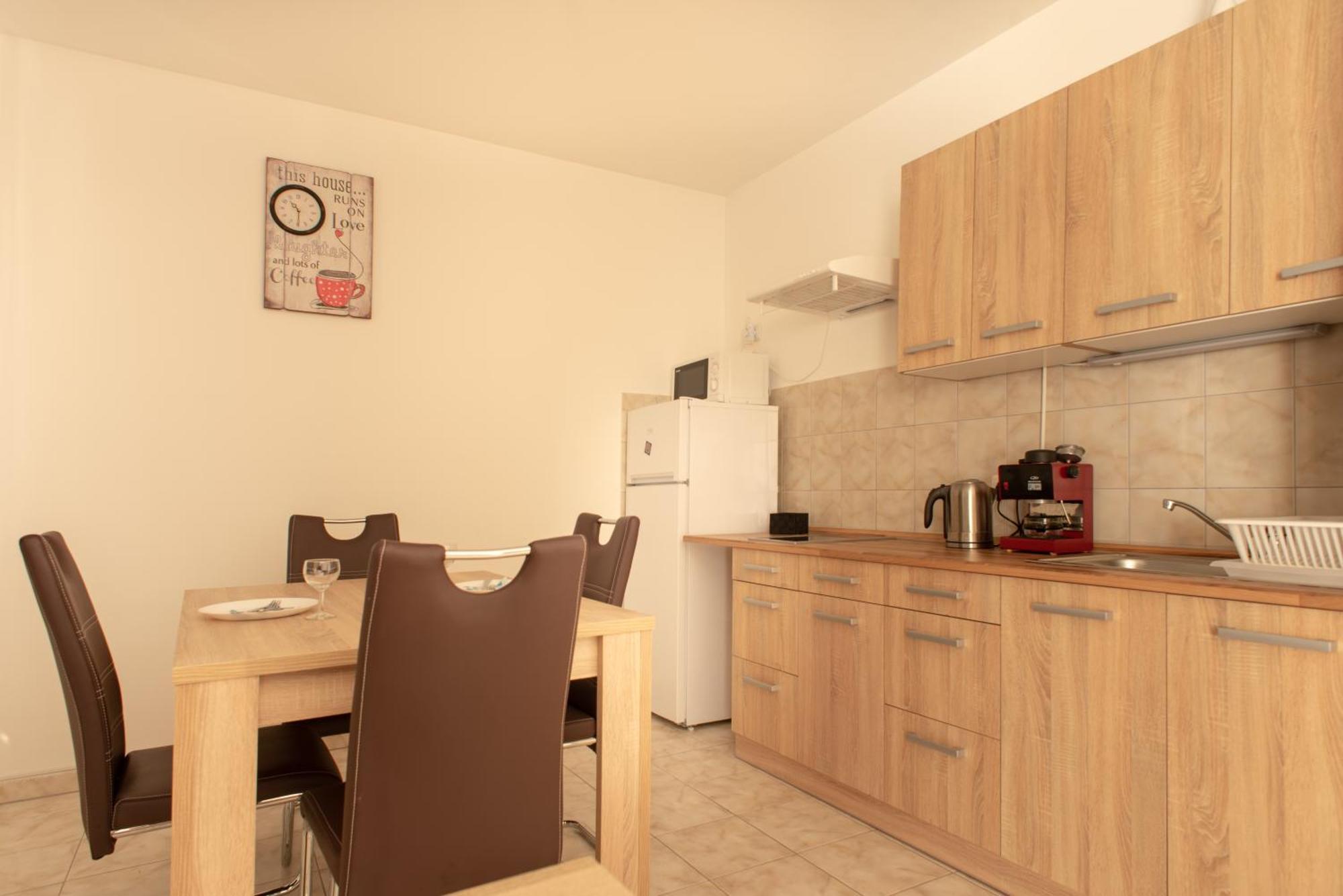 Modor Apartman Alsópáhok 外观 照片