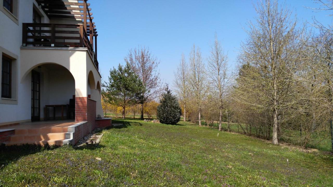 Modor Apartman Alsópáhok 外观 照片