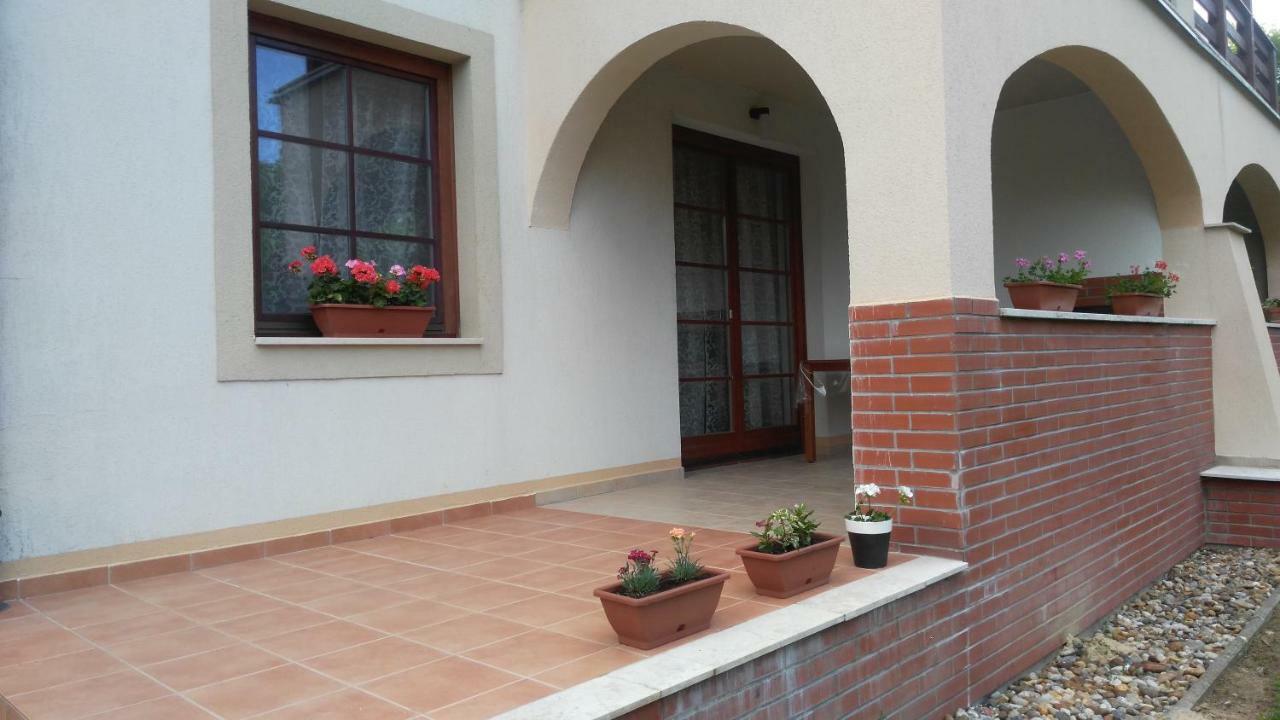 Modor Apartman Alsópáhok 外观 照片